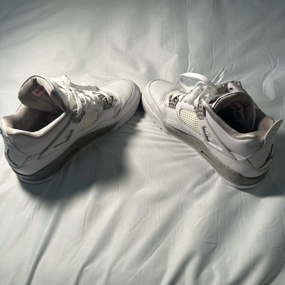 Air Jordan 4 Retro White Oreo (2021) - Picture 6 of 12